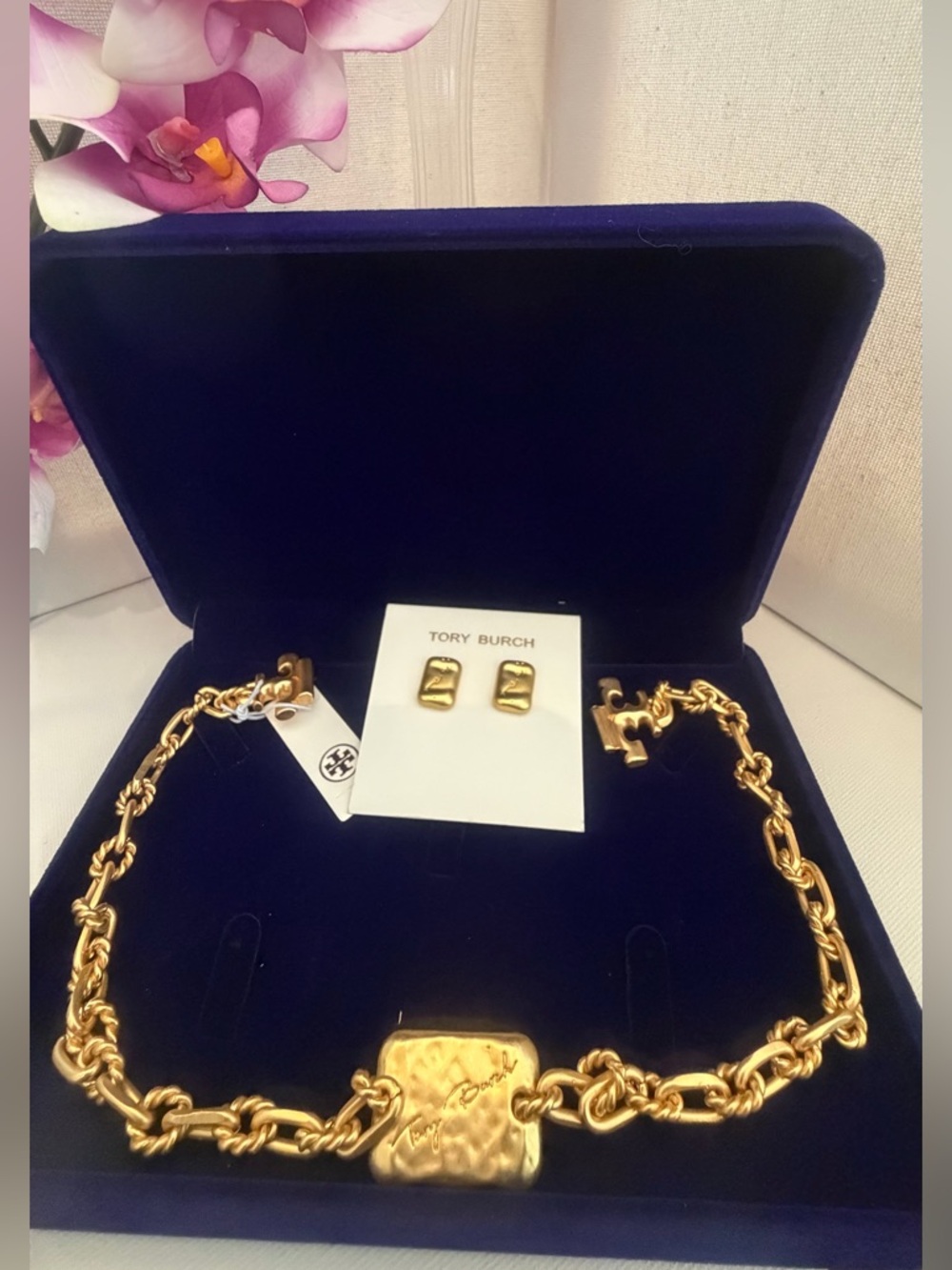 Tory Burch Authentic Necklace And  Earrings SET PRICE. NEW